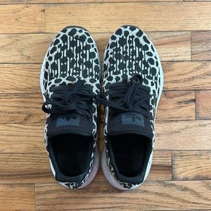 Adidas Swift Run shoes in leopard print